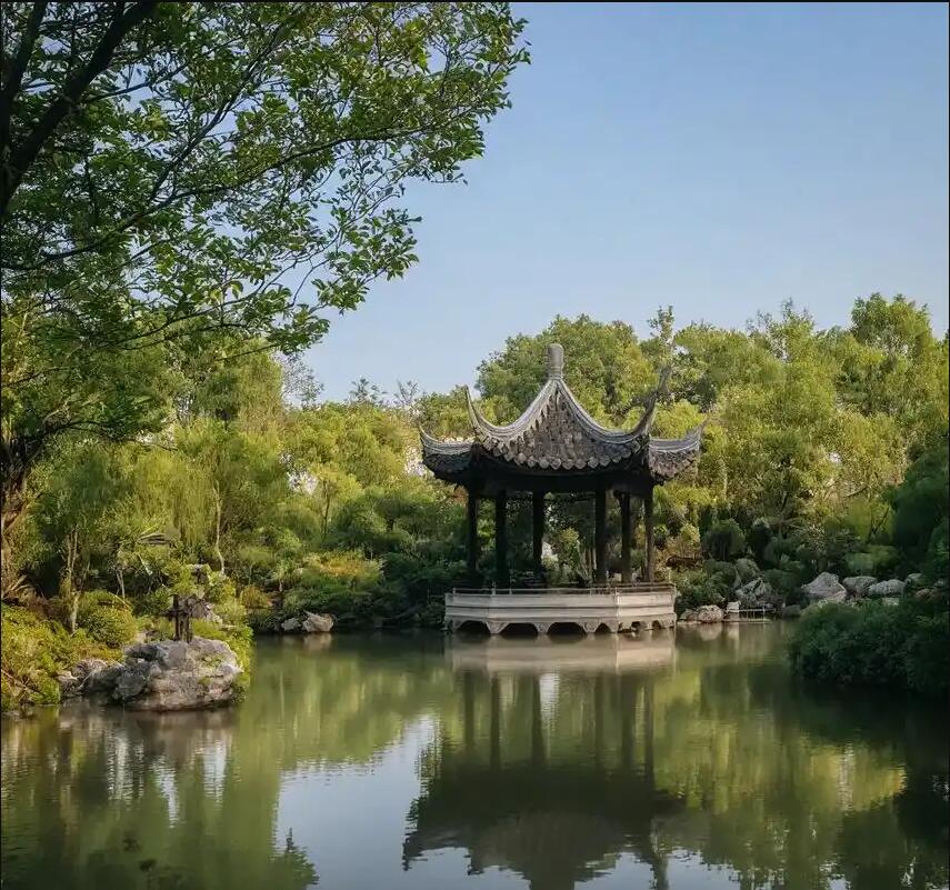 韶山访枫餐饮有限公司